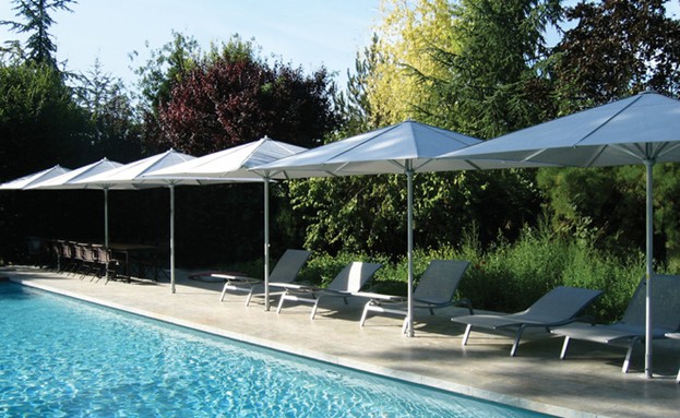 /Portals/0/UltraMediaGallery/486/15/thumbs/1.commercial pool umbrellas.jpg